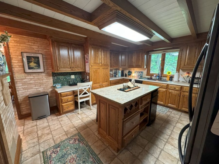 562 Larry and Linda Lane, Brandywine, West Virginia 26802, 3 Bedrooms Bedrooms, ,2 BathroomsBathrooms,Homes,SGR,Larry and Linda Lane,1094