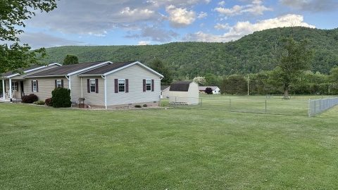 3438 Petersburg Pike, Franklin, West Virginia 26807, 4 Bedrooms Bedrooms, ,2 BathroomsBathrooms,Homes,SGR,Petersburg Pike,1113