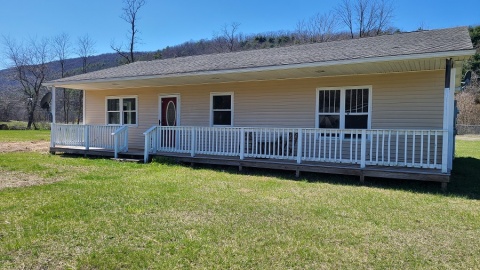 50 Independence Drive, Brandywine, West Virginia 26802, 3 Bedrooms Bedrooms, ,1 BathroomBathrooms,Homes,SGR,Independence Drive,1114