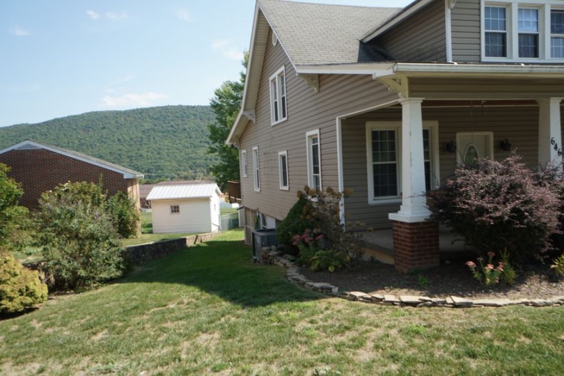 646 North Main Street, Franklin, West Virginia 26807, 4 Bedrooms Bedrooms, ,2 BathroomsBathrooms,Homes,SGR,North Main Street,1122